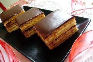Foi cu miere de albine si crema de vanilie