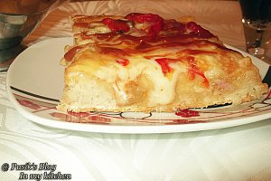 Pizza cu blat pufos
