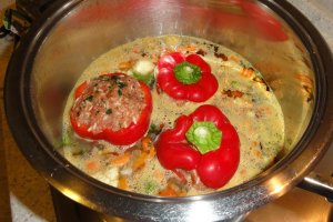Ardei umpluti cu carne de porc