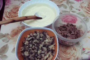 Salata de ciuperci si carne de curcan