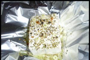 Branza Feta coapta in folie