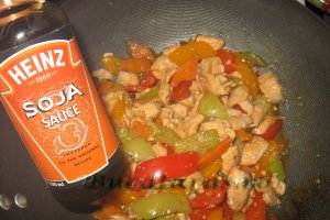 Somon si legume in stil chinezesc