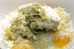 Tarta cu mascarpone si mozzarella