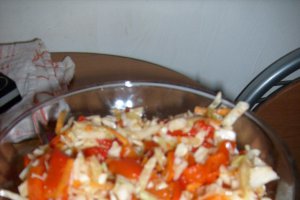 Salata de varza cu ardei copti