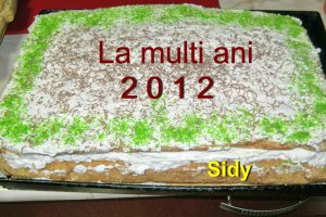 Tort cu nuca ,mure si mousse de banane