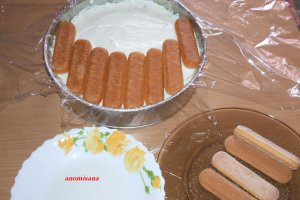 Tort Diplomat acoperit cu pastă  marshmallow