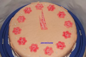 Tort Diplomat acoperit cu pastă  marshmallow