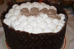 Tort 2012 cu crema de castane