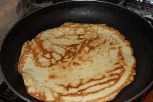 Tort cu foi coapte in tigaie