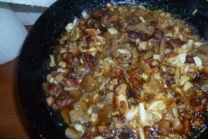 Paste cu ragu de porc si ciuperci