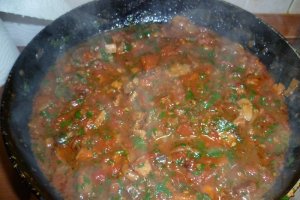 Paste cu ragu de porc si ciuperci