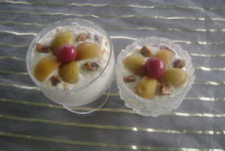 Budincă de vanilie cu cremă fină de brânză