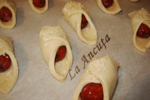 Carnaciori in aluat