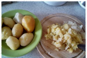 Salata de cartofi cu maioneza