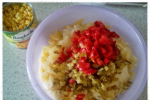 Salata de cartofi cu maioneza