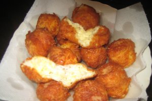 Bulete de cascaval - divine