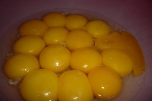 Doi cozonaci si-o pasca