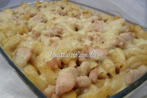 Paste cu piept de pui