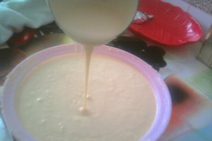 Pancakes  cu sos caramel ( clatite americane)