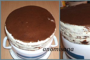 Tort cub de lapte acoperit cu pastă marshmallow pentru moţ