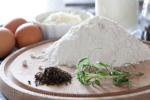 Minisufleuri cu ierburi aromatice și parmezan