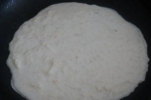 CLATITE CU MERE UMPLUTE CU DULCEATA DE CIRESE NEGRE AMARE