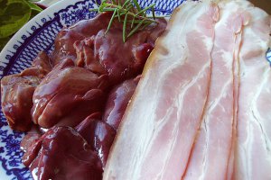 Ficăţei în crustă de bacon