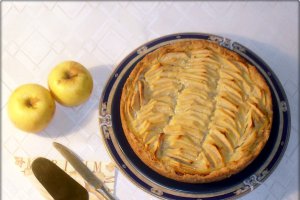 Tarta cu Mere si Crema de Vanilie