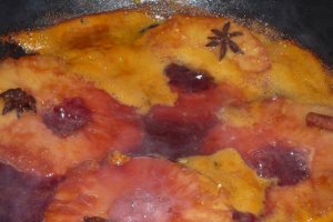 Felii de ananas in sirop de citrice