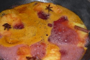 Felii de ananas in sirop de citrice