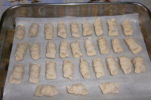 Crenvurşti in aluat de foietaj