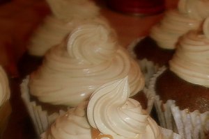 Cupcakes cu dulce de leche