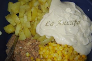 Salata ruseasca cu ton
