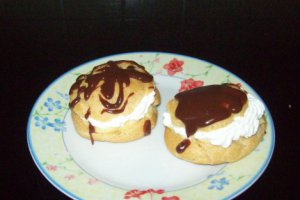 Minieclere cu crema de vanilie