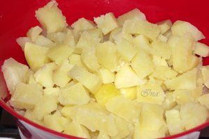 Salata de cartofi cu ton