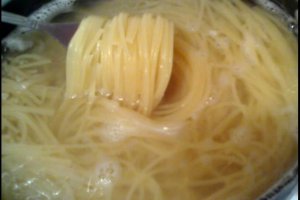 Spaghete cu Ton