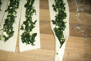 Spirala cu spanac,branza Brie si mac