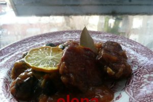 Limba de porc afumata cu masline