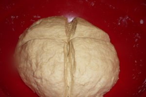Chifle cu parmezan si chimen