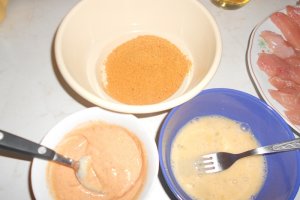 Piept de pui crocant cu piure si sos dulce acrisor