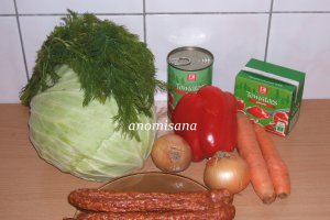 Varză cu cârnaţi