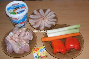 Pui cu legume la cuptor şi piure de cartofi copţi
