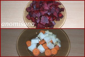 Supă de sfeclă cu roşii, crutoane şi brânză feta