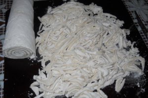 Taitei de casa cu lapte