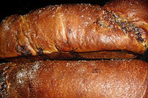 Cozonaci cu nuca si cacao