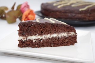 Ralu Cake -  Prajitura Raluca - lapte condensat si nuci