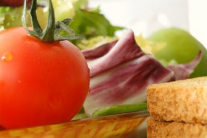 Salata "coloré",cu rosii kumato