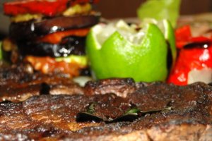 Carne de vita cu legume a la grill