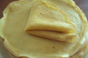 Tort de clatite cu ciocolata si vanilie