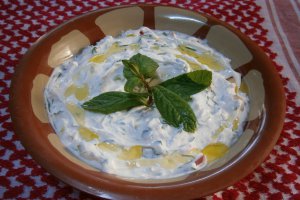 Labaneh cu ierburi aromate